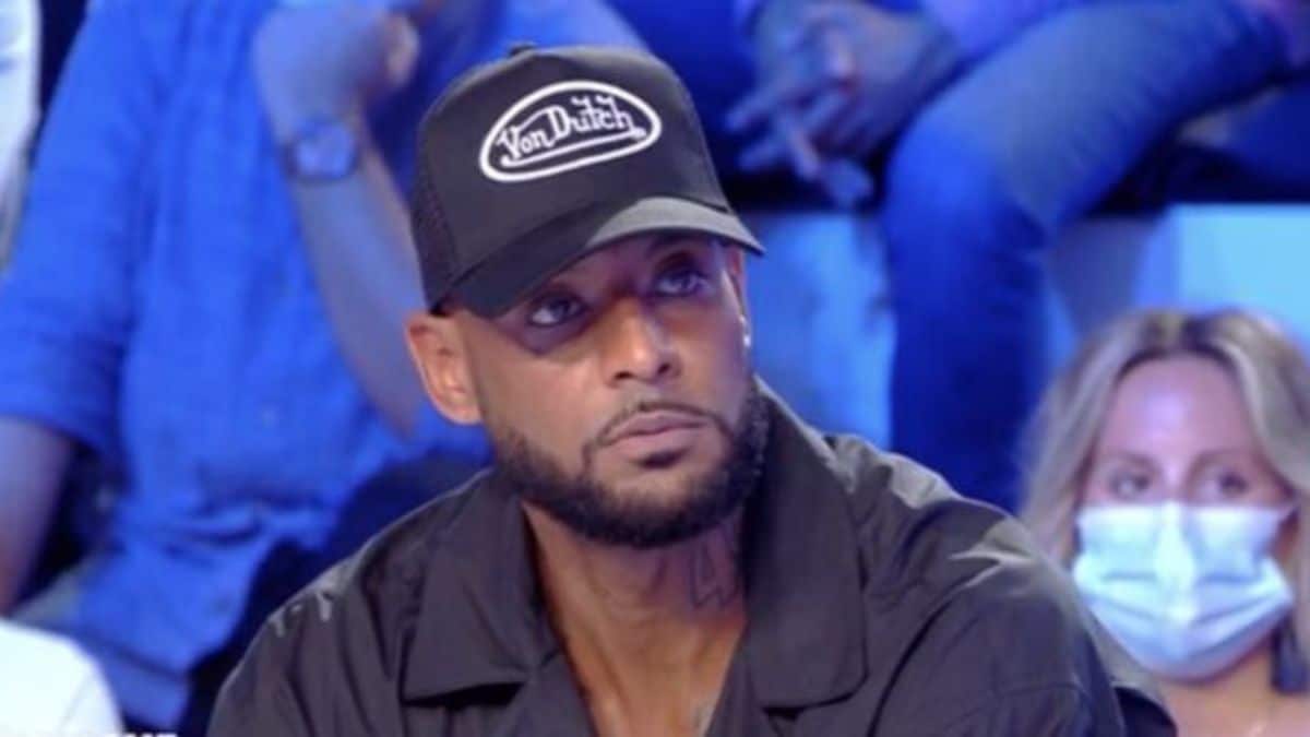 Booba craque complètement et achète 16 paires de lunettes de luxe !