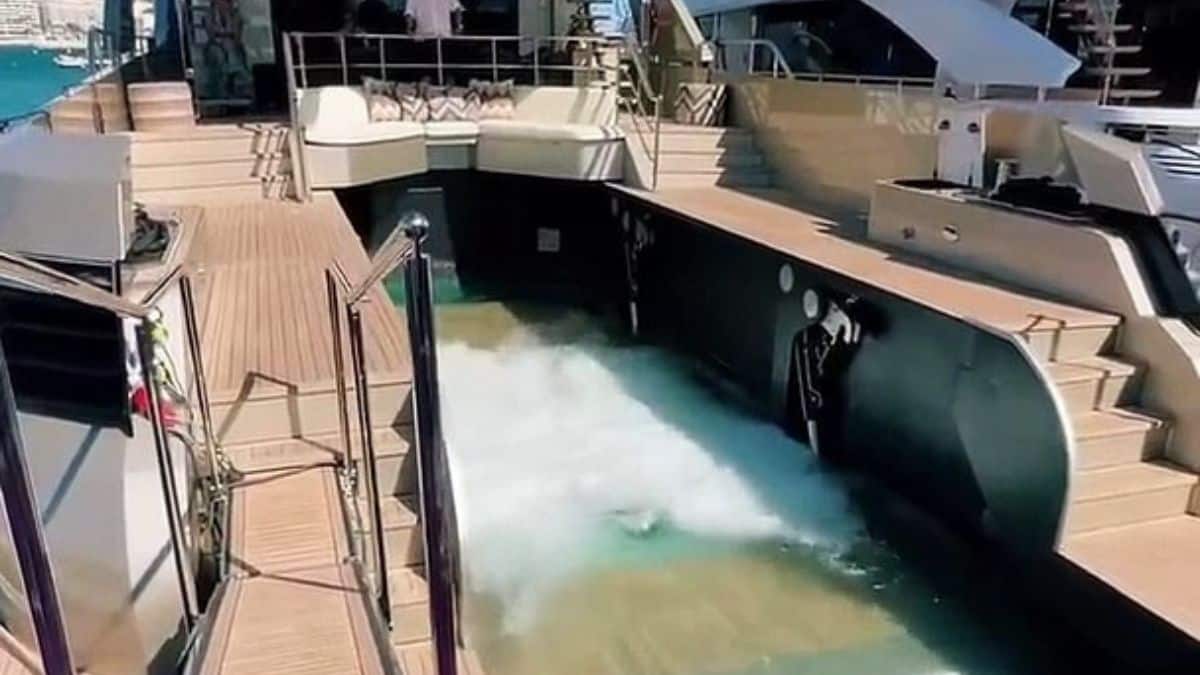 Un yacht remplit sa piscine avec l'eau du port (Vidéo) !