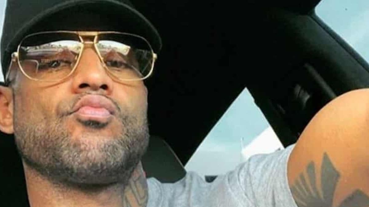 Booba détruit Maes sur Twitter et l'insulte violemment !