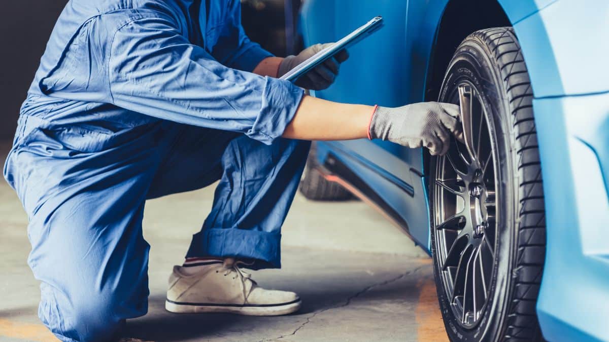 Permis de conduire ne mettez plus ces pneus à votre voiture vous risquez une grosse amende