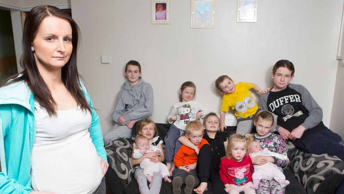 Elle touche 50 000 euros d'allocations grâce à ses 13 enfants et choque les réseaux sociaux