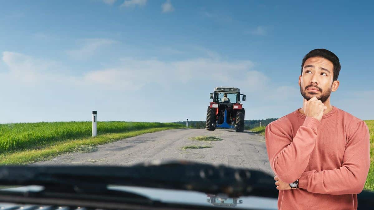 Permis de conduire: à quel moment peut-on dépasser un tracteur agricole sur la route ?