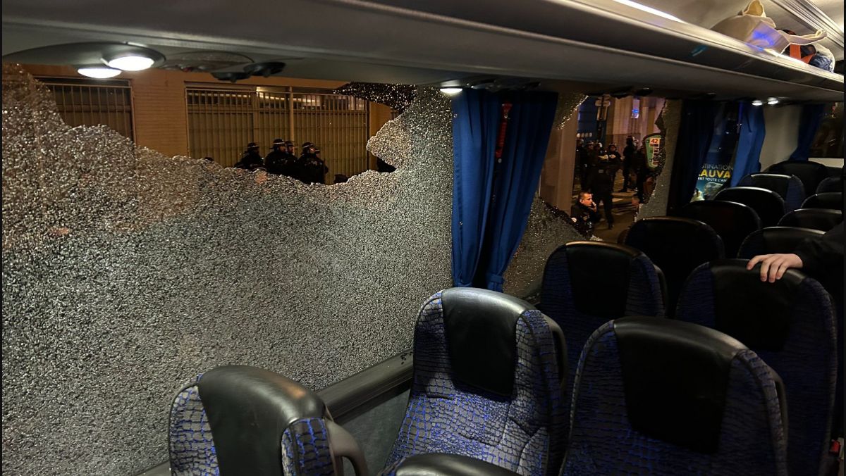 PSG Vs Brest des supporters parisiens ont caillassé le bus des supporters brestois