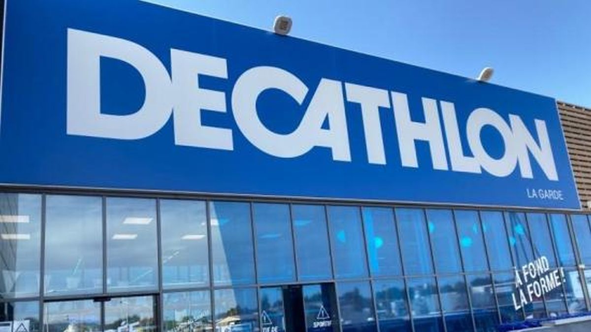 Cette veste polaire en 4 coloris Decathlon à moins de 15 euros explose des records