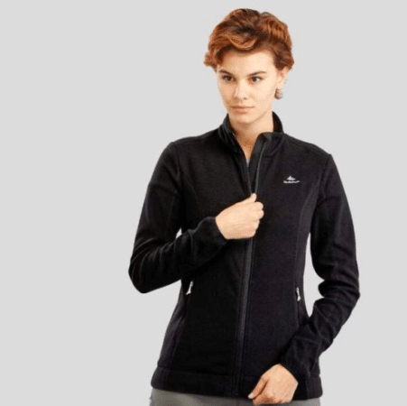 Decathlon-fait-lunanimite-avec-cette-veste-polaire-en-quatre-coloris-a-un-prix-mini-451x450