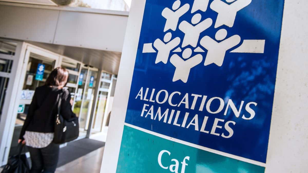 CAF: ce que vous devez absolument faire si vous recevez des aides ou allocations sans raison