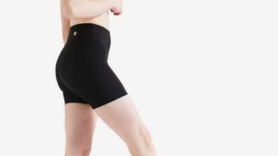 Decathlon propose des collants effet ventre plat indispensables pour faire du sport