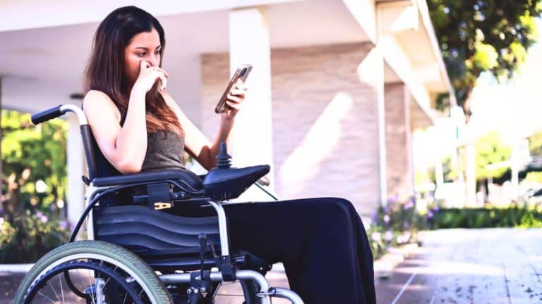 AAH: elle perd son allocation alors qu’elle est amputée et cardiaque, la réponse de la CAF est hallucinante