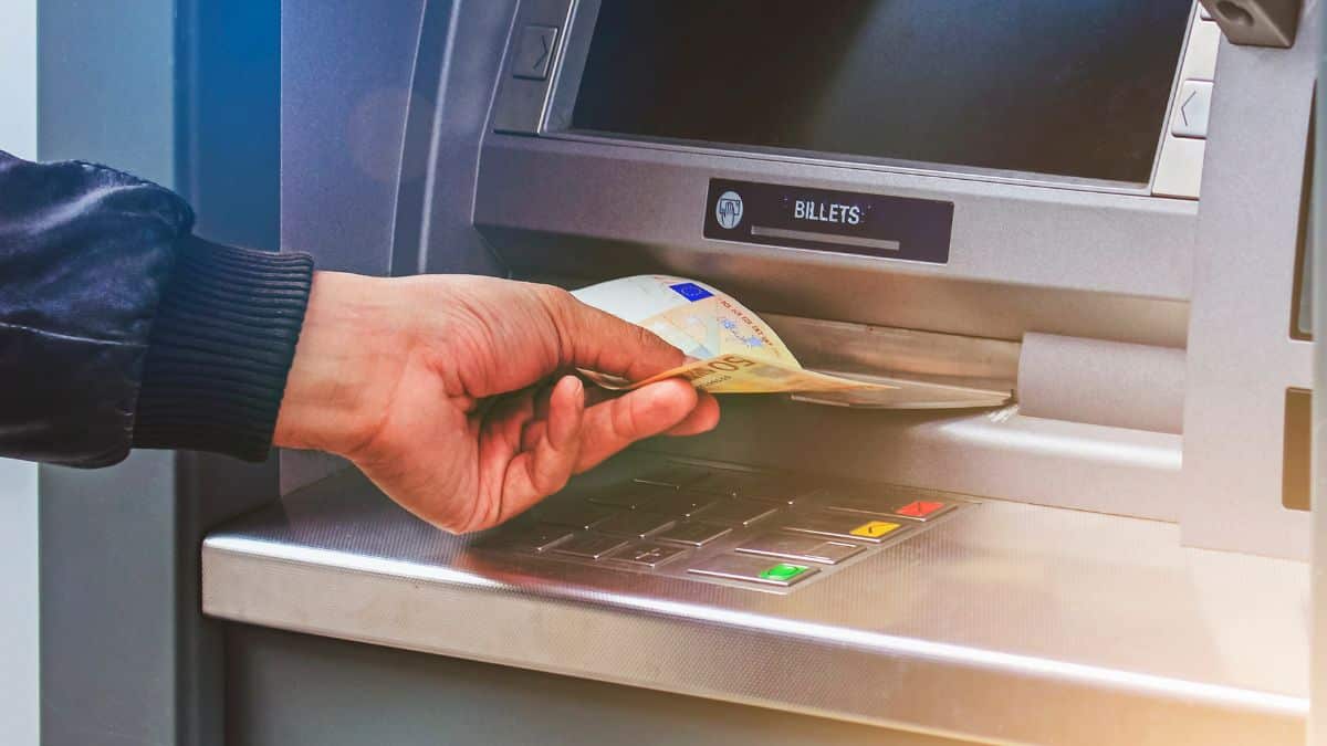 Adieu les distributeurs de billets, ce nouveau dispositif de retrait d’espèces va les remplacer