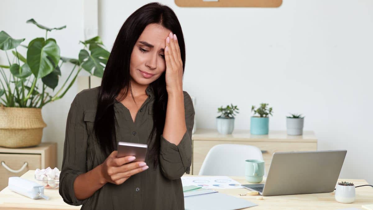 Impôts : ce SMS reçu par des centaines de milliers de Français est une grosse arnaque, ne cliquez surtout pas