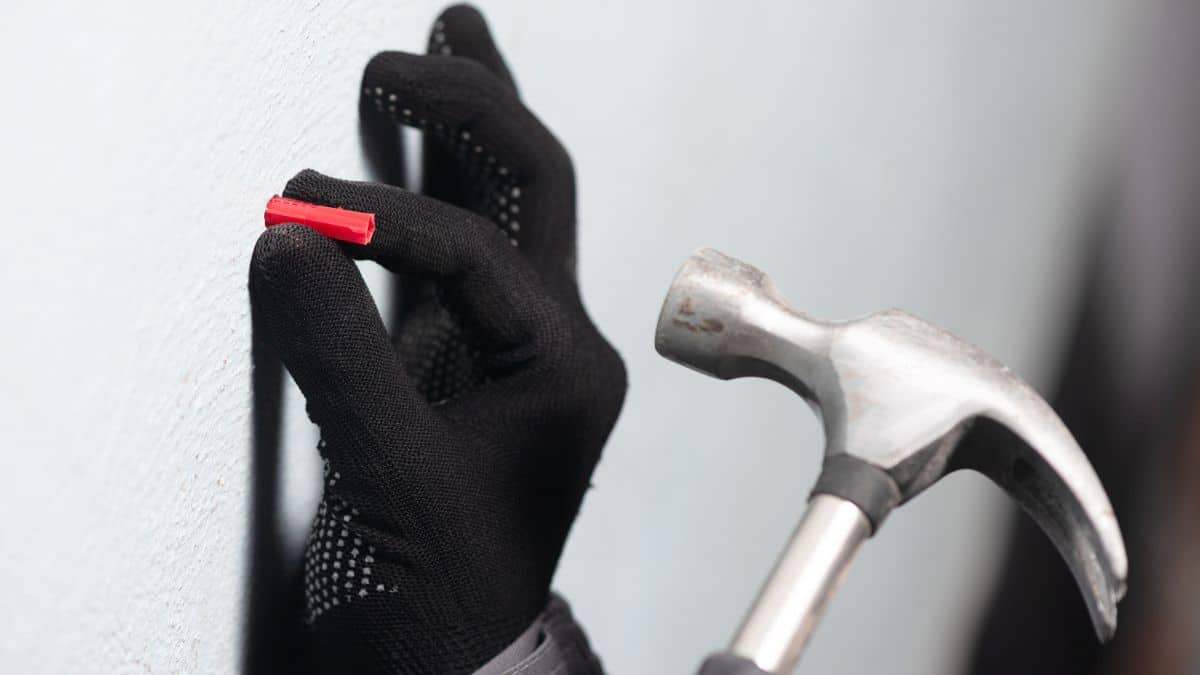 L’astuce imparable pour choisir les bonnes chevilles selon chaque mur