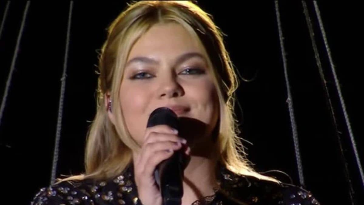 Louane révèle qui a terminé sa chanson pour l’Eurovision et ça donne les larmes aux yeux