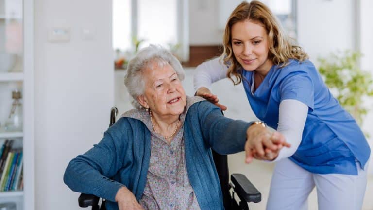 AAH : cette faille permet de toucher l’aide de la CAF et la pension de retraite avec 80% d’incapacité