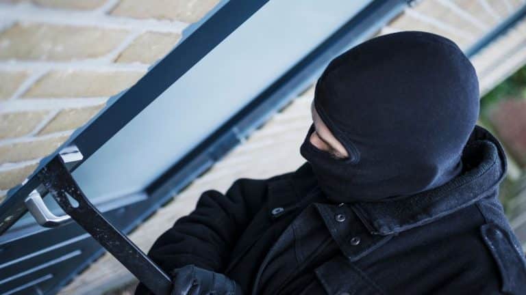 Cambriolages: cette astuce toute simple pour faire fuir les cambrioleurs