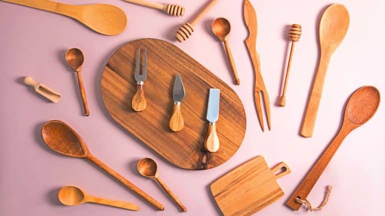 Cet ustensile de cuisine est une bombe à microbes et il faut le jeter