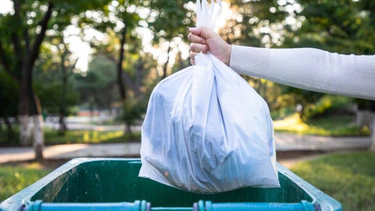 Cette grosse amende pour tous les Français qui jettent leurs poubelles chez leurs voisins