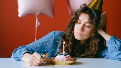 Cette nouvelle arnaque à la fête d’anniversaire explose et peut piéger n’importe qui, faites très attention