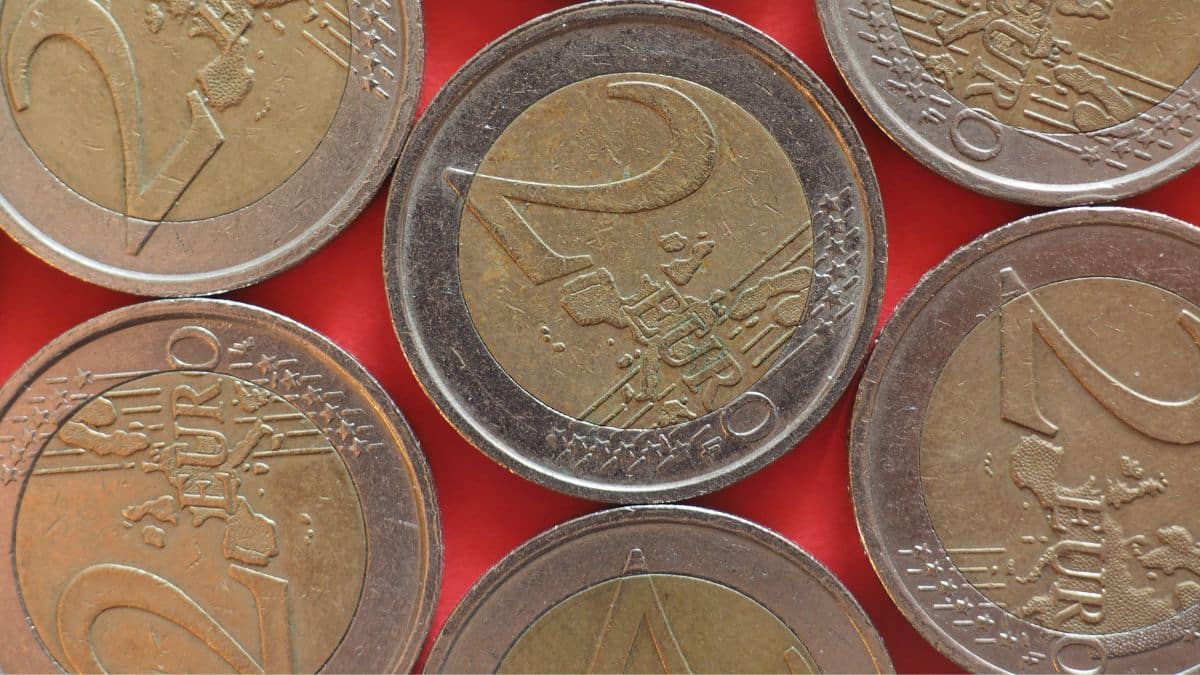Cette pièce de 2 euros peut se revendre jusqu'à 2 500 euros et vous l'avez sûrement