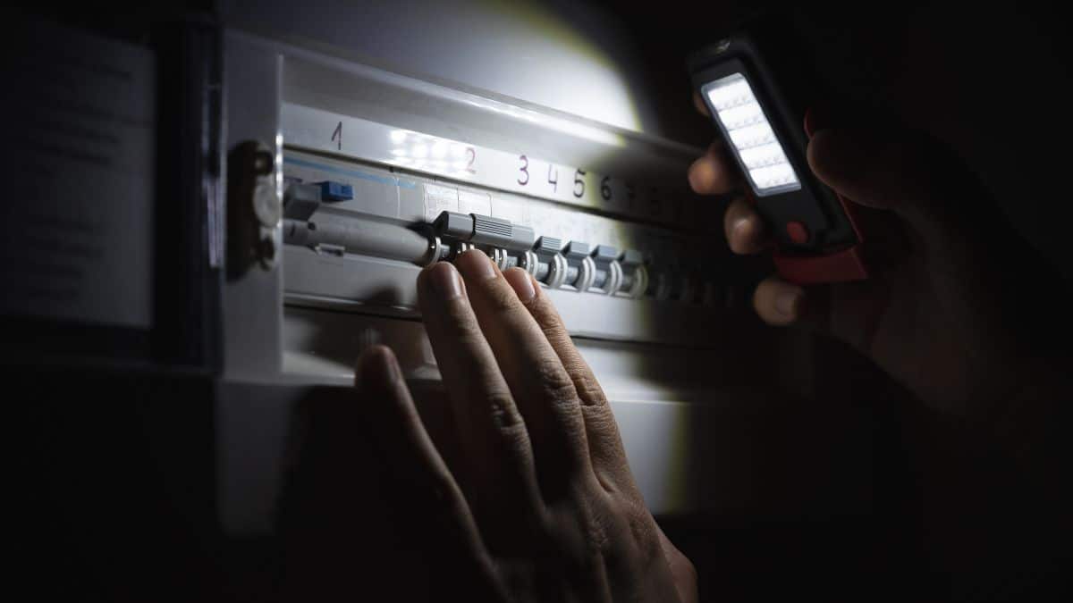 Compteur Linky : des coupures d'électricité à prévoir cet été ?