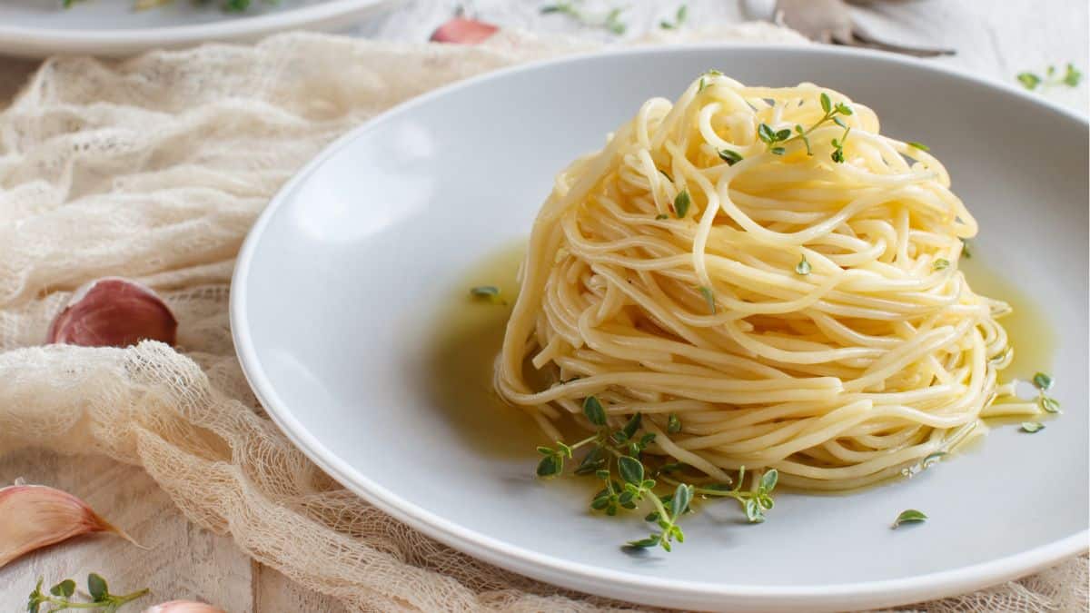 Recette rapide : ce plat de pâtes avec 3 ingrédients et 2 euros est un vrai régal