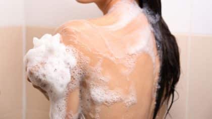 60 Millions de consommateurs alerte sur les dangers pour la peau de ce gel douche vendu en supermarché