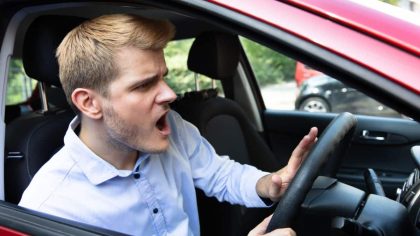 Automobilistes : ne faites plus jamais cette erreur de clignotants lorsque vous prenez un rond-point