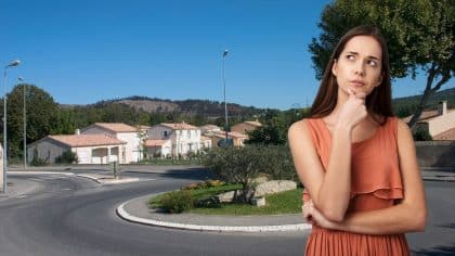 Cette erreur très courante avec vos clignotants avant d’entrer dans un rond point peut vous couter très cher