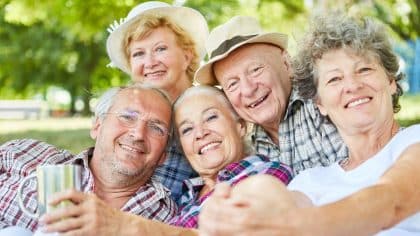 Les 10 vitamines essentielles pour les personnes âgées pour rester en bonne santé