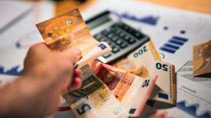Les clients de ces 5 grandes banques payent plus d’agios alors que ces frais sont contestables