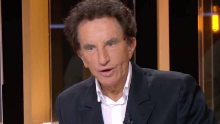 Jack Lang et son quotidien dans un somptueux appartement parisien