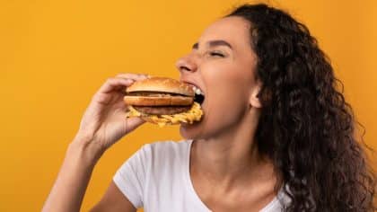 Le grand retour du burger culte chez McDonald’s après 9 ans d’absence