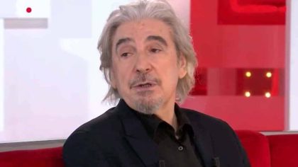 Serge Lama : un monument de la chanson française face aux épreuves du temps