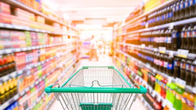 Aldi: les autorités retirent 800 kg d’aliments périmés, hygiène défaillante à répétition