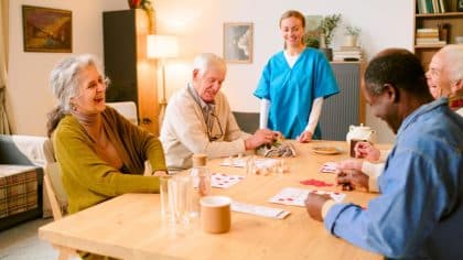 Crédit d’impôt EHPAD 2026: les nouvelles règles peuvent réduire vos dépenses jusqu’à 208 €/mois