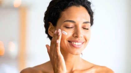 Crème Nivea : cette huile naturelle stimule le collagène et lisse les rides après 50 ans