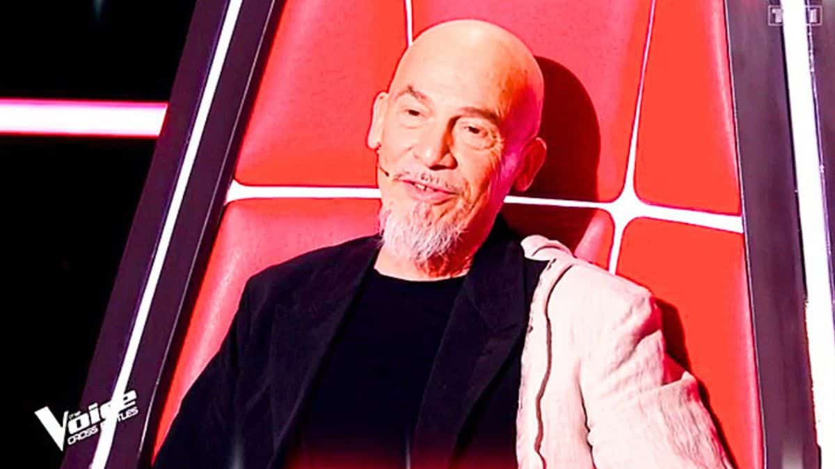 Florent Pagny ouvre les portes de sa ferme fortifiée à Échevannes: pont-levis et douves authentiques