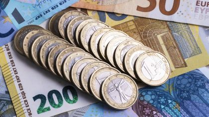 Dons manuels: un simple virement entre proches peut déclencher un contrôle fiscal en France