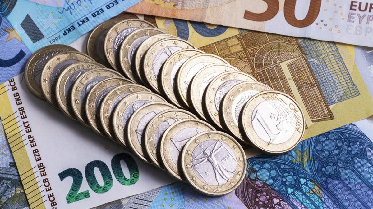 Dons manuels: un simple virement entre proches peut déclencher un contrôle fiscal en France