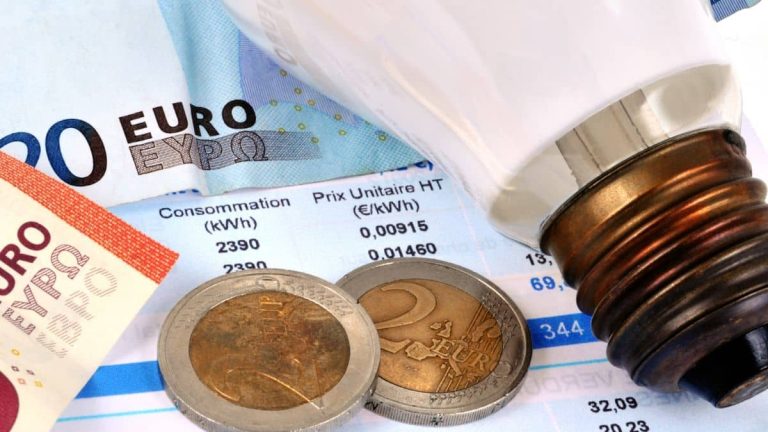 Facture d'électricité : ce qui disparaît au 1er janvier en France et pourquoi 75 % des ménages risquent l'oubli