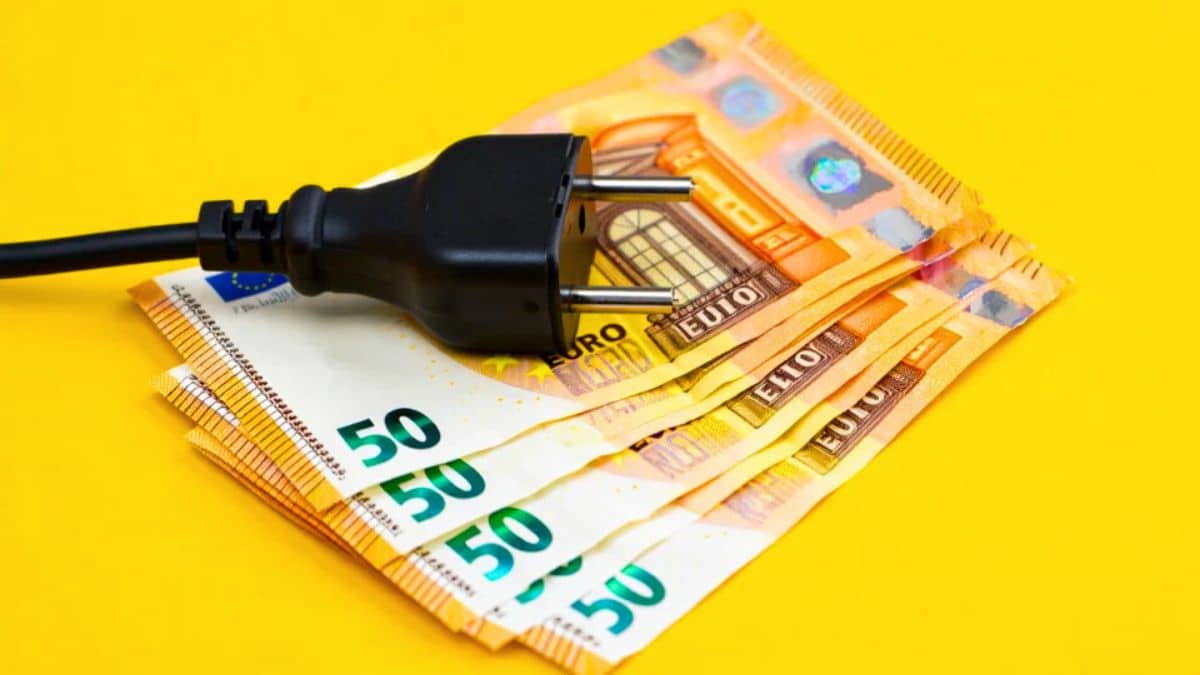 Facture EDF : couper le chauffe-eau de 11h à 17h réduit le coût jusqu’à 50%