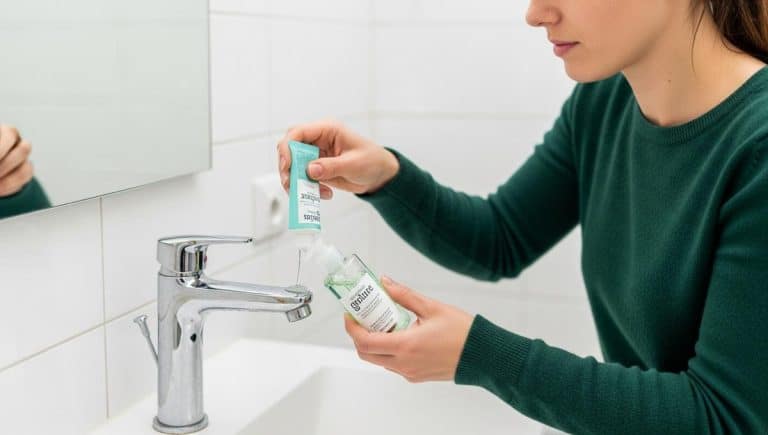 DivertissonsNous - Limescale on taps: pro trick removes it instantly without vinegar or lemon