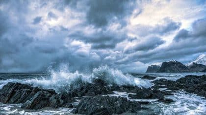 Météo-France place 30 départements en vigilance orange pour vent violent ce vendredi