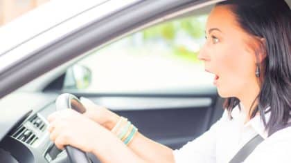 Voiture : un sachet de thé évite la buée et l’amende cet hiver