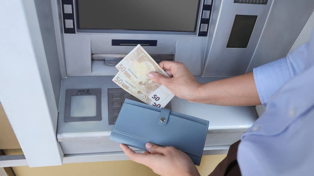 Compte bancaire : jusqu'à plusieurs centaines d'euros offerts, les meilleures primes en 2026