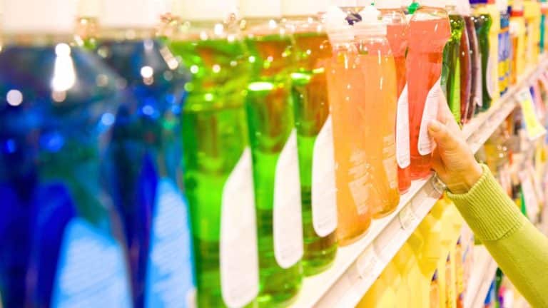 Liquide vaisselle: 2 marques à éviter en 2026 selon 60 Millions de consommateurs